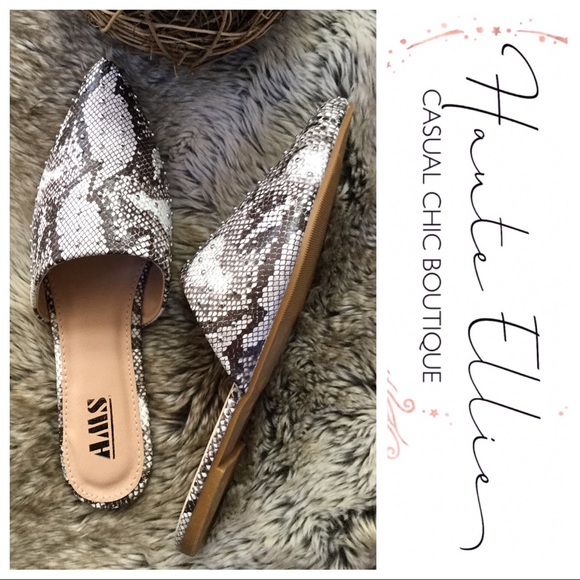 Studded Snake Skin Print Flat Mules - Picture 5 of 7